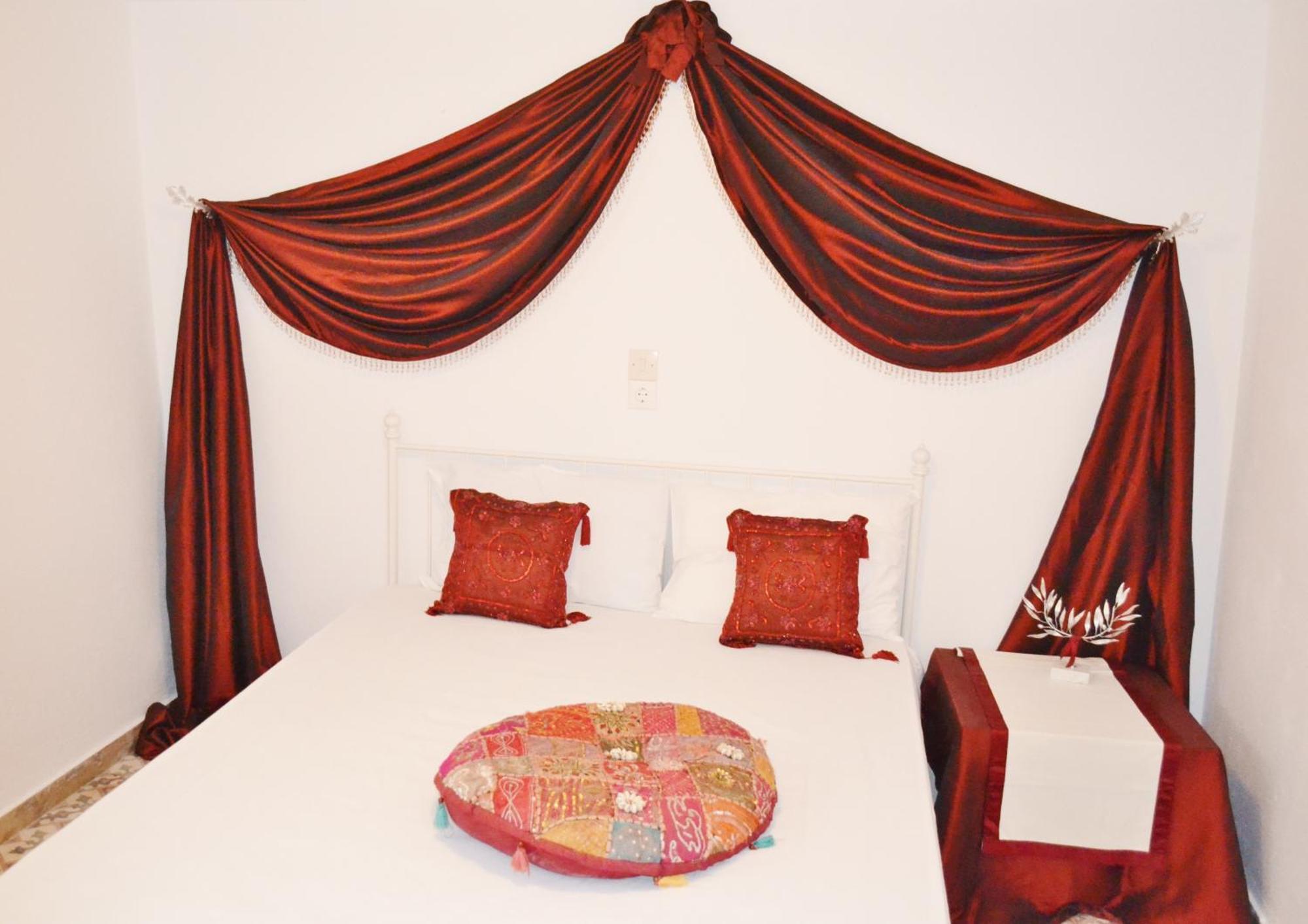 Sol Mare Salis Apartment Kamari  Phòng bức ảnh