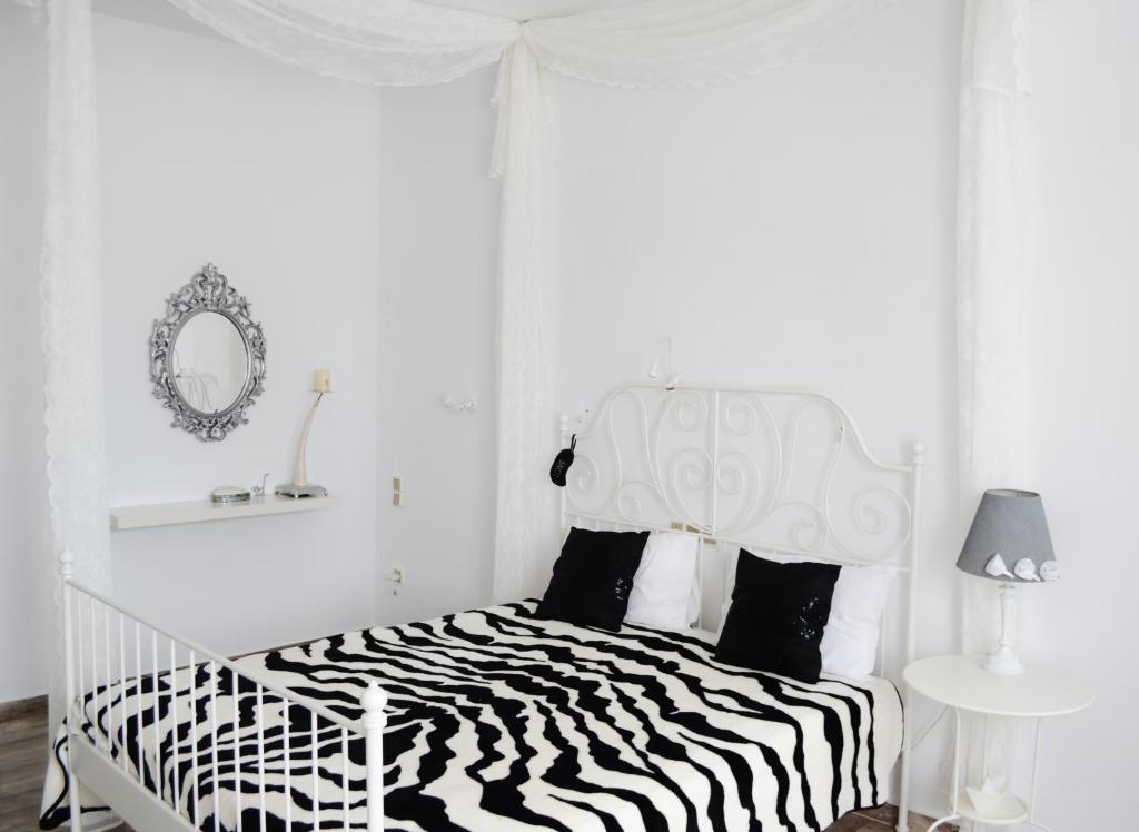 Sol Mare Salis Apartment Kamari  Phòng bức ảnh